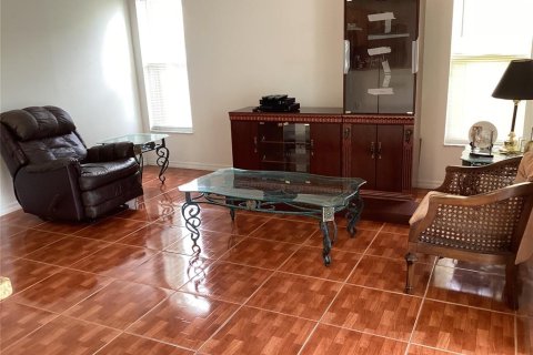 Casa en venta en Kissimmee, Florida, 3 dormitorios, 149.48 m2 № 1835054 - foto 3