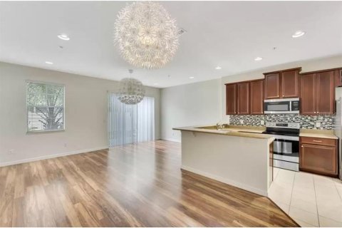 Townhouse in Orlando, Florida 3 bedrooms, 141.12 sq.m. № 1838249 - photo 12