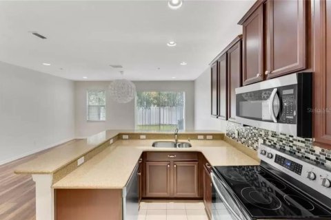 Townhouse in Orlando, Florida 3 bedrooms, 141.12 sq.m. № 1838249 - photo 8