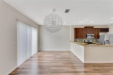 Townhouse in Orlando, Florida 3 bedrooms, 141.12 sq.m. № 1838249 - photo 10