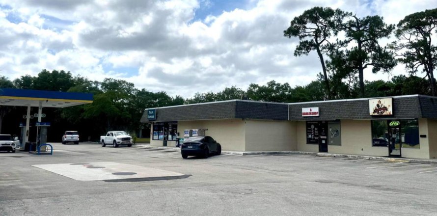 Propiedad comercial en Port St. Lucie, Florida № 2146740