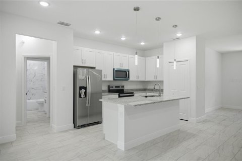 Villa ou maison à vendre à Citrus Springs, Floride: 4 chambres, 169.73 m2 № 2148403 - photo 4