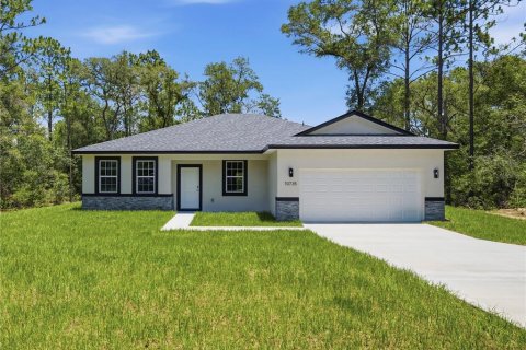 Villa ou maison à Citrus Springs, Floride 4 chambres, 169.73 m2 № 2148403