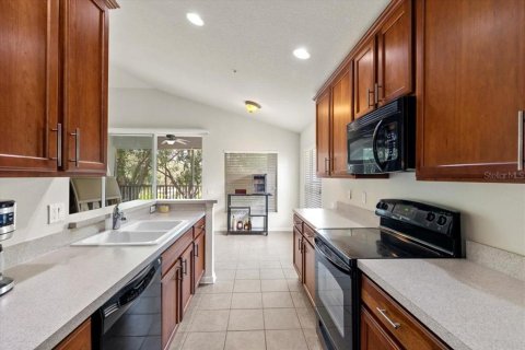 Condo in Riverview, Florida, 2 bedrooms  № 1657842 - photo 19