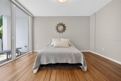 Condo in Fort Lauderdale, Florida, 2 bedrooms  № 2427483 - photo 15