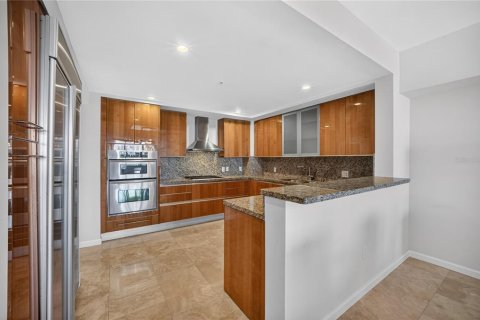Condo in Fort Lauderdale, Florida, 2 bedrooms  № 2427483 - photo 19