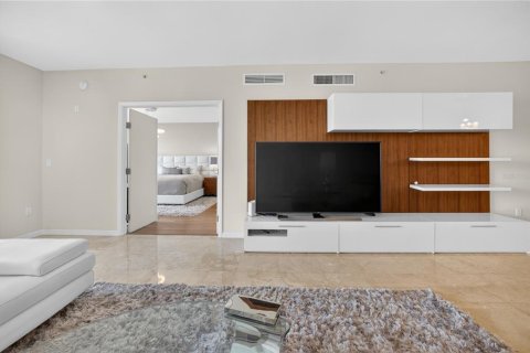 Condo in Fort Lauderdale, Florida, 2 bedrooms  № 2427483 - photo 30