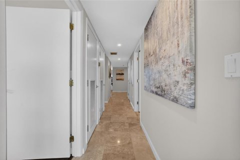 Condo in Fort Lauderdale, Florida, 2 bedrooms  № 2427483 - photo 16