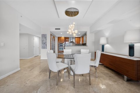 Condo in Fort Lauderdale, Florida, 2 bedrooms  № 2427483 - photo 29