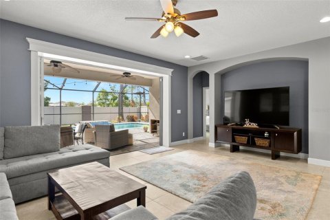 Villa ou maison à vendre à Land O' Lakes, Floride: 4 chambres, 266.82 m2 № 1803467 - photo 7