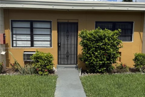 Condo à Hollywood, Floride, 1 chambre  № 2014858