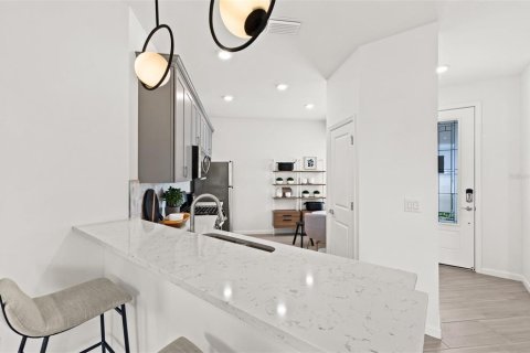 House in BEACHWALK BY MANASOTA KEY in Englewood, Florida 2 bedrooms, 148.83 sq.m. № 1914794 - photo 9