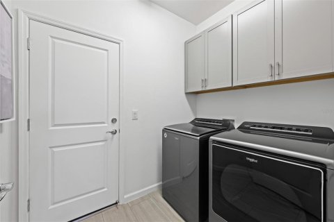 House in BEACHWALK BY MANASOTA KEY in Englewood, Florida 2 bedrooms, 148.83 sq.m. № 1914794 - photo 30