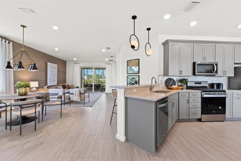 House in BEACHWALK BY MANASOTA KEY in Englewood, Florida 2 bedrooms, 148.83 sq.m. № 1914794 - photo 8