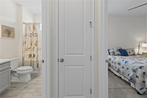 House in Sarasota, Florida 2 bedrooms, 155.8 sq.m. № 1769831 - photo 21