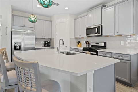 House in Sarasota, Florida 2 bedrooms, 155.8 sq.m. № 1769831 - photo 7