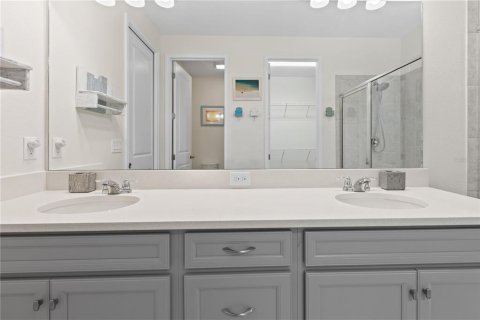 House in Sarasota, Florida 2 bedrooms, 155.8 sq.m. № 1769831 - photo 18