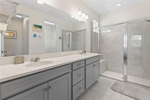 House in Sarasota, Florida 2 bedrooms, 155.8 sq.m. № 1769831 - photo 16