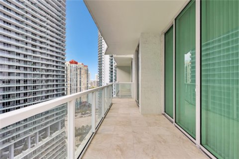 Condominio en alquiler en Miami, Florida, 3 dormitorios, 157.93 m2 № 2186963 - foto 7
