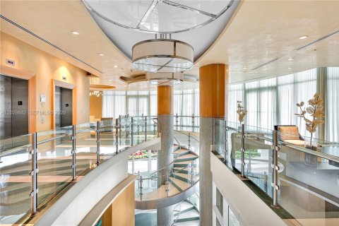 Condominio en Miami, Florida, 3 dormitorios  № 2186963