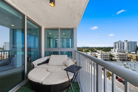 Condominio en venta en Miami Beach, Florida, 1 dormitorio, 110.55 m2 № 1959361 - foto 14