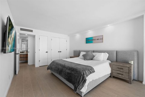 Condominio en venta en Miami Beach, Florida, 1 dormitorio, 110.55 m2 № 1959361 - foto 20