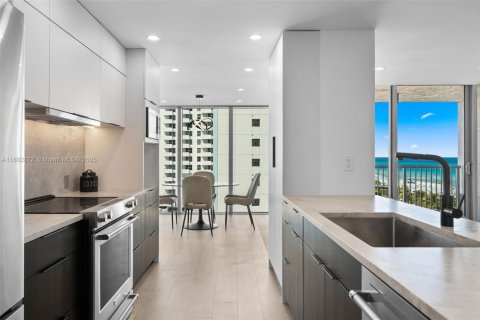 Condominio en venta en Miami Beach, Florida, 1 dormitorio, 110.55 m2 № 1959361 - foto 4