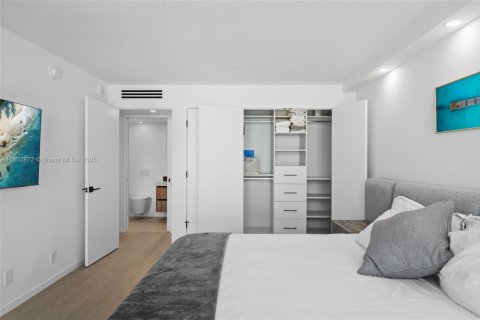 Condominio en venta en Miami Beach, Florida, 1 dormitorio, 110.55 m2 № 1959361 - foto 21