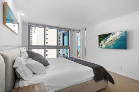 Condominio en venta en Miami Beach, Florida, 1 dormitorio, 110.55 m2 № 1959361 - foto 18