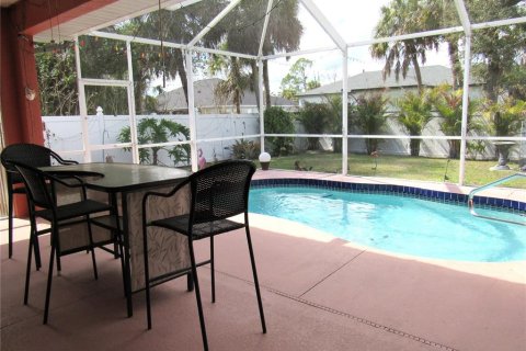 Casa en venta en North Port, Florida, 3 dormitorios, 169.18 m2 № 2142447 - foto 30