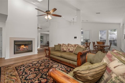 Casa en venta en Sanford, Florida, 5 dormitorios, 309.09 m2 № 2167222 - foto 9