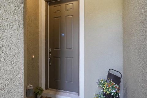 Touwnhouse à vendre à Wesley Chapel, Floride: 3 chambres, 153.29 m2 № 2110345 - photo 3