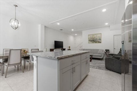 Touwnhouse à vendre à Wesley Chapel, Floride: 3 chambres, 153.29 m2 № 2110345 - photo 15