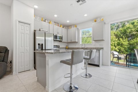 Touwnhouse à vendre à Wesley Chapel, Floride: 3 chambres, 153.29 m2 № 2110345 - photo 11
