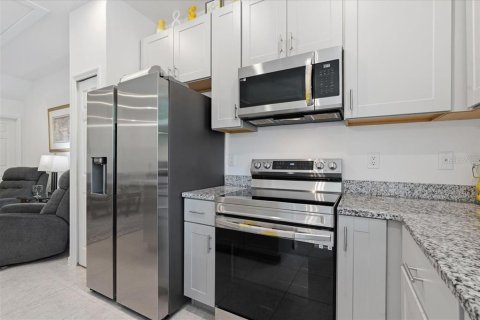 Touwnhouse à vendre à Wesley Chapel, Floride: 3 chambres, 153.29 m2 № 2110345 - photo 14