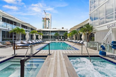 Condominio en alquiler en Miami, Florida, 2 dormitorios, 144.65 m2 № 2010626 - foto 29