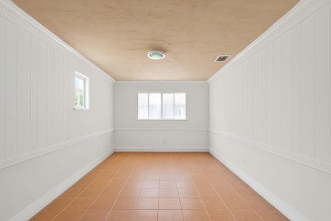 House in Hollywood, Florida 3 bedrooms, 211.82 sq.m. № 2086668 - photo 22