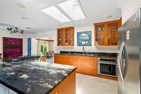 House in Hollywood, Florida 3 bedrooms, 211.82 sq.m. № 2086668 - photo 7