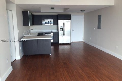 Condominio en alquiler en Miami, Florida, 2 dormitorios, 104.89 m2 № 1939321 - foto 5