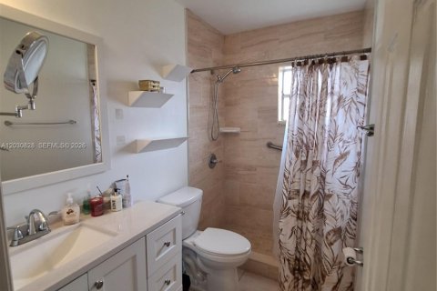 Condominio en venta en Miami, Florida, 3 dormitorios, 88.44 m2 № 2077428 - foto 13
