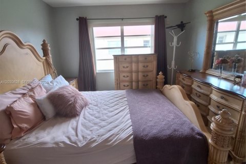 Condominio en venta en Miami, Florida, 3 dormitorios, 88.44 m2 № 2077428 - foto 9