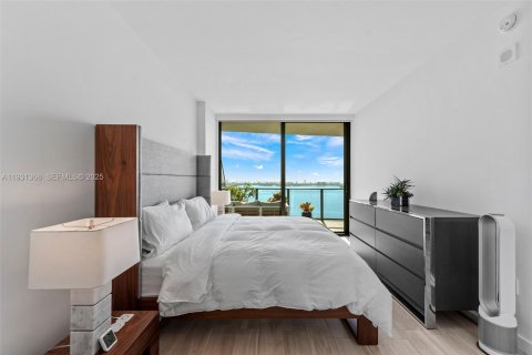 Снять в аренду кондоминиум в Майами, Флорида 2 спальни, 102.84м2, № 2034574 - фото 25