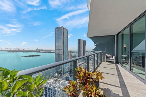 Снять в аренду кондоминиум в Майами, Флорида 2 спальни, 102.84м2, № 2034574 - фото 3