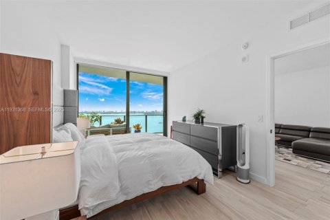 Снять в аренду кондоминиум в Майами, Флорида 2 спальни, 102.84м2, № 2034574 - фото 26