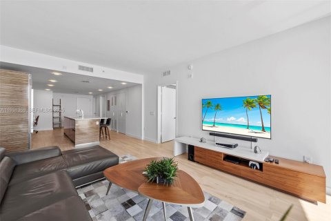 Снять в аренду кондоминиум в Майами, Флорида 2 спальни, 102.84м2, № 2034574 - фото 9