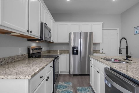 Casa en venta en Ocala, Florida, 4 dormitorios, 233.18 m2 № 1810218 - foto 15