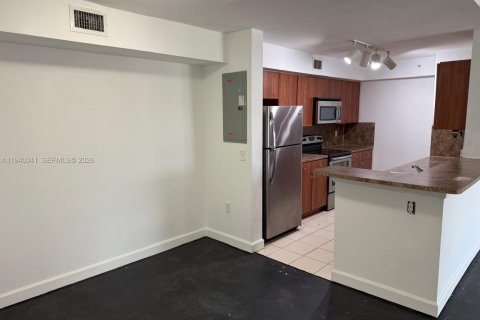 Снять в аренду квартиру в Хомстед, Флорида 3 спальни, 104.61м2, № 2152696 - фото 9