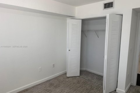 Снять в аренду квартиру в Хомстед, Флорида 3 спальни, 104.61м2, № 2152696 - фото 8