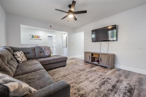 Villa ou maison à vendre à Tampa, Floride: 3 chambres, 120.77 m2 № 2091926 - photo 7