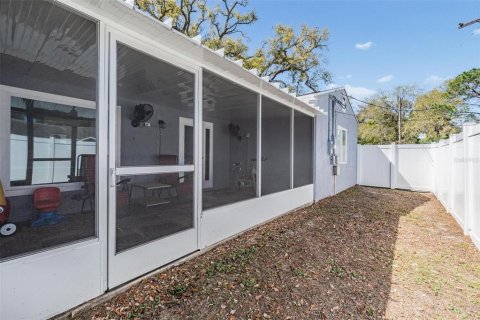 Villa ou maison à vendre à Tampa, Floride: 3 chambres, 120.77 m2 № 2091926 - photo 25